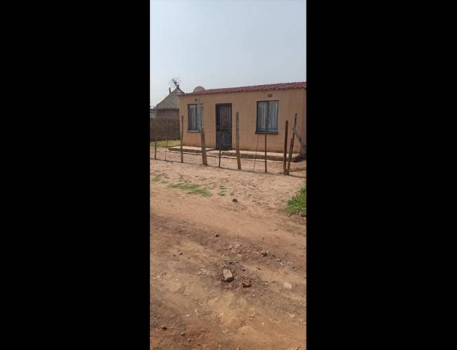 2 BEDROOM HOUSE FOR SALE IN PALM RIDGE EXT 2